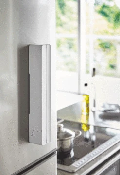 Yamazaki Foliehouder Tower Wit -Aanbiedingen Keuken Kla Winkel 3247 TOWER MAGNETIC WRAP CASE WH 07 1000x