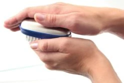 Kitchen Basics RVS Zeep Met Borsteltje -Aanbiedingen Keuken Kla Winkel 61050 HandZeepjeBorstelRvs2 2 23 1