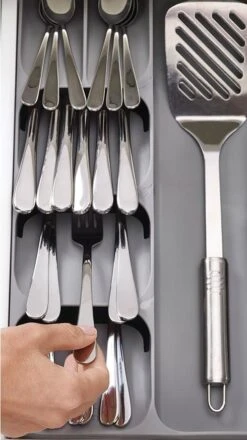 Joseph Joseph Bestekbak - 8 Vaks - DrawerStore - Grijs - 39 X 39 Cm 9 Joseph Joseph Bestekbak - 8 Vaks - DrawerStore - Grijs - 39 X 39 Cm -Aanbiedingen Keuken Kla Winkel 85127 04