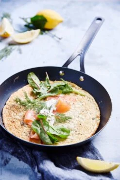 BK Koekenpan Black Steel - ø 30 Cm - Zonder Anti-aanbaklaag -Aanbiedingen Keuken Kla Winkel d4b730c2aba7568e69d988b9a634ec26a391e2ad BK BlackSteel Frypan 10inch Lifestyle 1